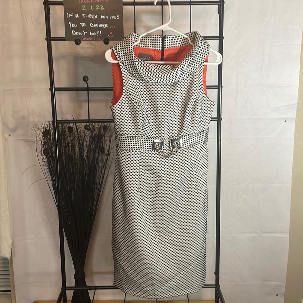 Muse Sleeveless Knee-length Dress Size 8 Black/White